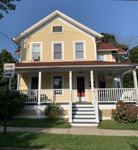 1980s House Exterior Aesthetic, 80's Houses Exterior, 1980s Home Exterior, 1940s House Exterior, 1980s Suburban House, 80s Mansion Exterior, 80s House Exterior, Retro House Exterior, Yellow Suburban House