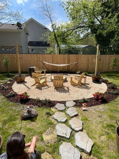 Grill Stations, Outdoor Fire Pit Area, Fire Pit Ideas, Backyard Seating Area, Diy Backyard Patio, Outdoor Fire Pit Designs, Fire Pit Landscaping, Backyard Fireplace, Backyard Seating