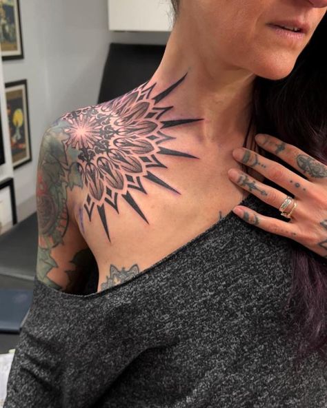 Neck Collar Bone Tattoo, Collar Bone Neck Tattoo, Chest And Neck Tattoo Female, Neck And Shoulder Tattoos, Mandala Dotwork Tattoo Design, Mandala Shoulder Tattoo, Mandala Chest Tattoo, Neck Tattoo Women, Chest Neck Tattoo