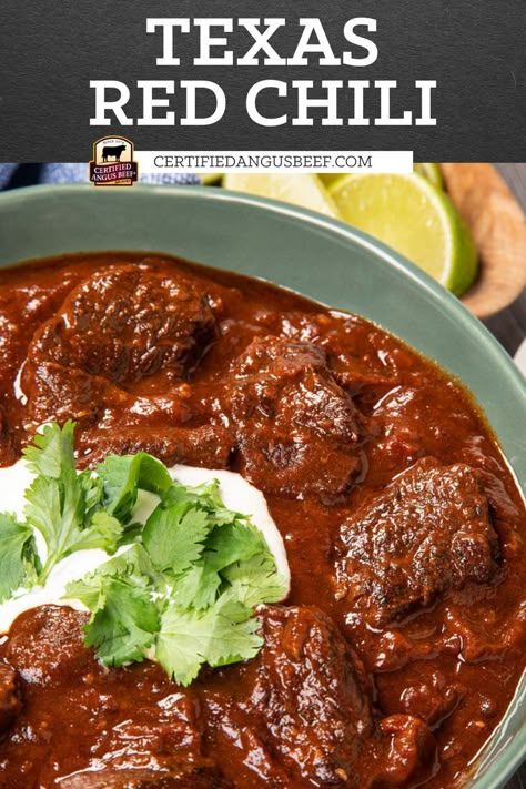 Crockpot Red Chili Beef, Red Chili Recipes Beef, Texas Beef Chili, Texas Red Chili Recipes, Red Chili Beef, Chicken Mull, Texas Red Chili, Red Chili Recipes, Beanless Chili Recipe