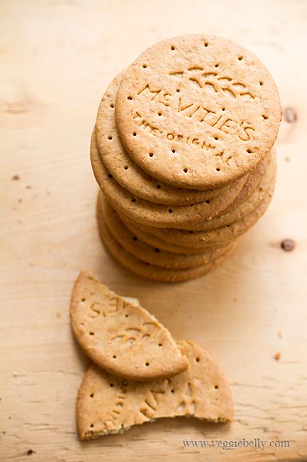 mcvities-digestive-biscuits-for-chocolate-biscuit-cake Mcvities Biscuits, Traditional English Food, Chocolate Biscuit Cake, Visual Research, Vegan Style, The Royal Wedding, Digestive Biscuits, Prince Williams, Biscuit Cake