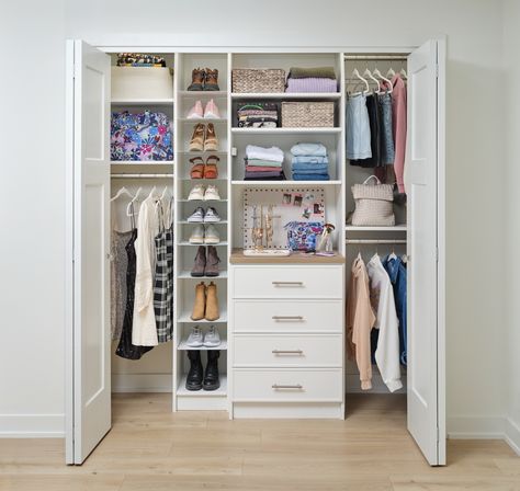 Reach-In Closets for Teens | Inspired Closets Toy Closet Organization, Teen Closet, Small Closet Design, Closets Ideas, Organization Systems, Custom Closet Design, Systems Design, Built In Dresser, Closet Built Ins