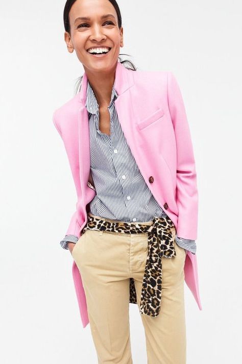 97d0145823aeb8ed80617be62e08bdccdesc35787230ri Mode Ab 50, Preppy Mode, Statement Outfit, J Crew Style, Moda Paris, Pink Blazer, Work Outfits Women, Looks Style, Mode Inspiration