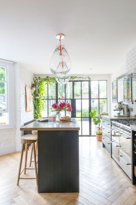 Edwardian House Kitchen Ideas, Period Kitchen Renovation, Edwardian Kitchen Extension, Edwardian Kitchen Ideas, Modern Edwardian Interiors, Edwardian Extension, Small Kitchen Extension, Small Kitchen Extension Ideas, Edwardian House Interior