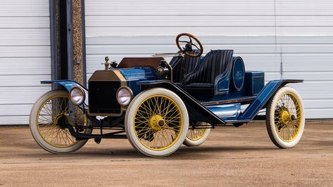 1915 Ford Model T Runabout presented as Lot U60 at Kissimmee, FL Model T, Old Classic Cars, Offroad Trucks, Classy Cars, Kissimmee, Classic American, Classic Cars Vintage, Ford Models, Mecum Auction