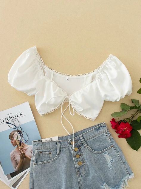 Crop Top Outfits Summer, Short Coats Women, Famous Outfits, Trendy Crop Tops, Front Crop Top, Shein Outfits, Looks Party, Trendy Summer Outfits, Crop Top Outfits