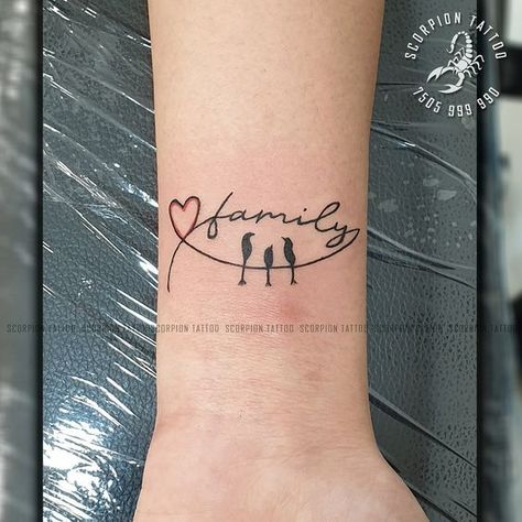 Tattoo Ideas Unisex Family Tattoo Ideas, Family Bird Tattoo Ideas, 3 Birds Tattoo Family, Family Birds Tattoo, 3 Birds Tattoo, Single Line Tattoo, Tattoos With Kids Names, Family Tattoo, Tattoo Master