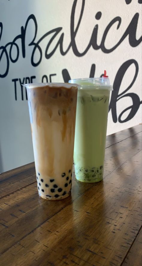 Bubble Drink Aesthetic, Kawaii Drinks, Bubble Tea Flavors, Bubble Tea Boba, Boba Drink, Bubble Milk Tea, Tea Brands, Pretty Drinks, Food Drinks Dessert