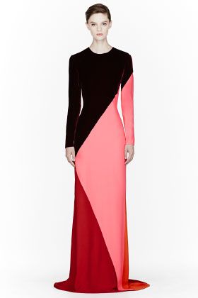 Color block. Long Dresses For Women, Velvet Gown, Mode Casual, Block Dress, Looks Chic, Fabulous Fashion, Fashion Mode, Long Dresses, Looks Style