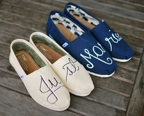 TOMS Wedding Shoes featuring 'Just' and 'Married' Toms Outfits, Toms Wedding Shoes, Wedding Toms, Tom Shoes, Brides Shoes, Beach Wedding Shoes, Gay Weddings, Custom Painted Shoes, Ray Ban Glasses