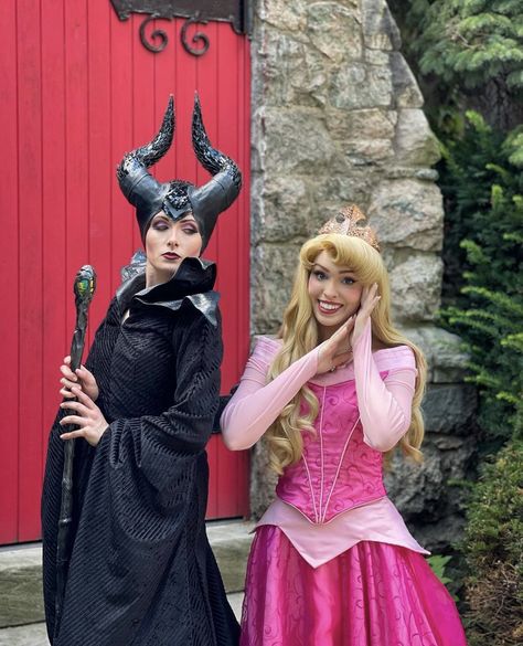 Maleficent And Aurora Costume Duo, Duo Halloween Costumes Disney, Maleficent Horns Diy, Maleficent And Aurora Costume, Disney Duo Costumes, Pair Costumes, Disney Villain Costumes, Maleficent Halloween, Maleficent Horns