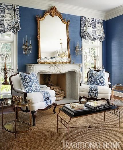 French Chinoiserie and How to Add Chinoiserie Decor to Your Home - Petite Haus French Chinoiserie, Blue And White Living Room, Chinoiserie Decorating, Blue White Decor, Mirror On The Wall, White Living, Style Deco, White Living Room, Blue Living Room