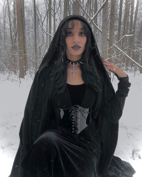 Afro Goth, Afro Punk Fashion, Goth Subculture, Goth Look, Alt Outfits, Goth Women, Goth Beauty, Black Goth, Gothic Clothing