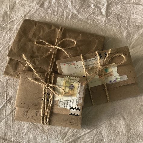 Brown Paper Packages Aesthetic, Brown Paper Packages Diy, Love Letters Aesthetic Ideas, Kraft Box Packaging Ideas Ribbons, Brown Paper Packages Tied Up With String, Crochet Chocolate, Brown Packing Paper, Nature Makeup, Vintage Breakfast