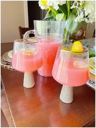 Country Time lemonade Punch Country Time Lemonade Punch, Country Time Lemonade Recipe, Country Time Pink Lemonade, Pink Lemonade Punch, Raspberry Lemonade Punch, Pineapple Lemonade Punch, Country Time Lemonade, Blue Raspberry Lemonade, Spiked Lemonade