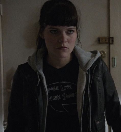 mandy milkovich icon Terry Milkovich, Mandy Shameless, Baddie Women, Mandy Milkovich, Emma Greenwell, Female Rage, Character Inspo, Dream Style, Pretty Face