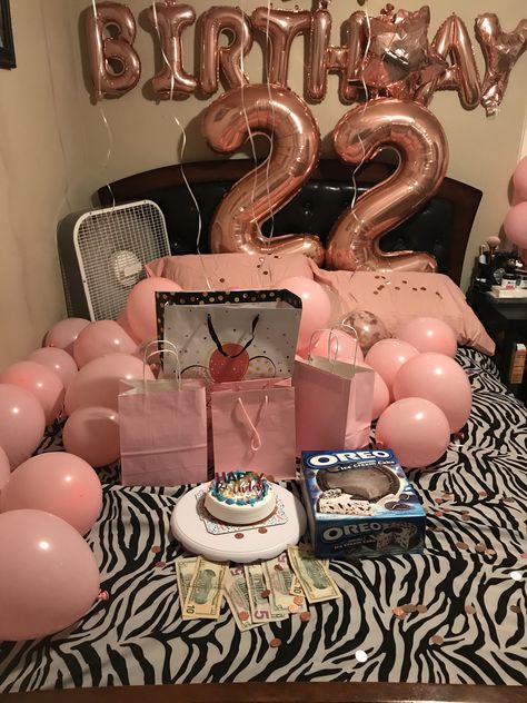 I decorated my daughter room for her birthday Decorating Best Friends Room Birthday, Dorm Room Birthday Decorations, Birthday Decorated Room, Decorated Room For Birthday, Decorated Room For Birthday Surprise, Decorated Birthday Room, 21st Birthday Party Ideas For Girls, Daughters 21st Birthday, Best Friend Birthday Surprise