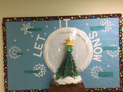 RA snow globe bulletin board for the winter term or the moth of December Snow Globe Bulletin Board Ideas, Grinch Bulletin Board, Christmas Library Bulletin Boards, December Bulletin Boards, Bulletin Board Tree, Hallway Bulletin Boards, Holiday Bulletin Boards, Christmas Bulletin Boards, College Bulletin Boards