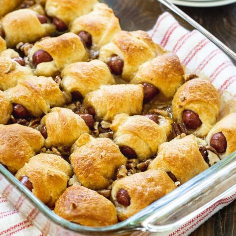 Sweet Little Smokies Rolls #appetizer Little Smokies Crescent Rolls, Lil Smokies Recipes, Cocktail Wieners, Little Smokies Recipes, Smokies Recipe, Little Smokies, Lil Smokies, Best Holiday Appetizers, Spicy Southern Kitchen