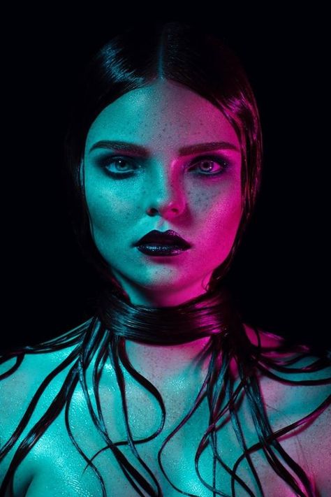 #fashionistas #portrait #style #lighting Illustration Model, Colour Gel Photography, Smile Illustration, Neon Photography, Photo Hacks, New Retro Wave, Portrait Lighting, Photography Styling, Colorful Portrait