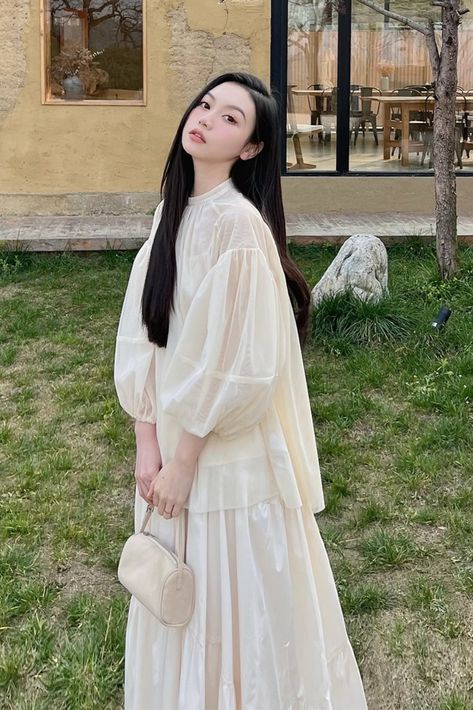 Outer Korean Style, Mori Fashion, Dress Design Patterns, Elegant Dresses Classy, Korean Fashion Dress, Minimalist Dresses, Korean Girl Fashion, Easy Trendy Outfits, Stylish Dress Designs