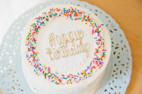 8 Inch Round Cake Birthdays, White Birthday Cake With Sprinkles, White Cake With Rainbow Sprinkles, Small Personal Birthday Cakes, Single Layer Birthday Cake, Simple Round Cake, 29th Birthday Cakes, Rainbow Sprinkle Cakes, A Happy Birthday Message