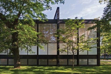 Crown Hall, Illinois Institute Of Technology, Chicago Landmarks, Strategy Meeting, Architectural Photographers, Graduation Photoshoot, Van Der Rohe, Mies Van Der Rohe, Historic Preservation