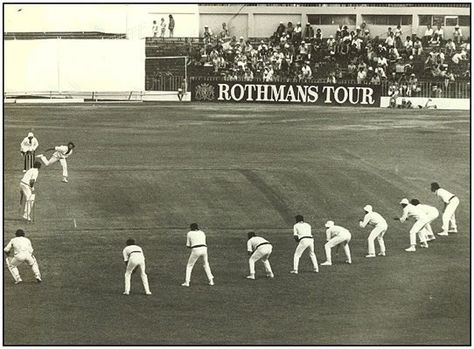 Australia Vs N Zealand .... Lillee used all  9 players in the slips. West Indies Cricket Team, History Of Cricket, Cricket Quotes, Melbourne Cricket Ground, World Cricket, Cricket Wallpapers, Cricket Club, Cricket Balls, Test Cricket