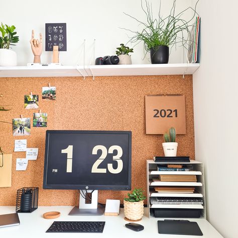 Cork Board Office Wall, Home Office Cork Wall, Cork Wall Ideas Offices, Cork Walls Office, Office With Cork Board, Cork Board White Board Ideas, Cork Wall Ideas Bedrooms, Cork Board Wall Ideas Office, Home Office Cork Board