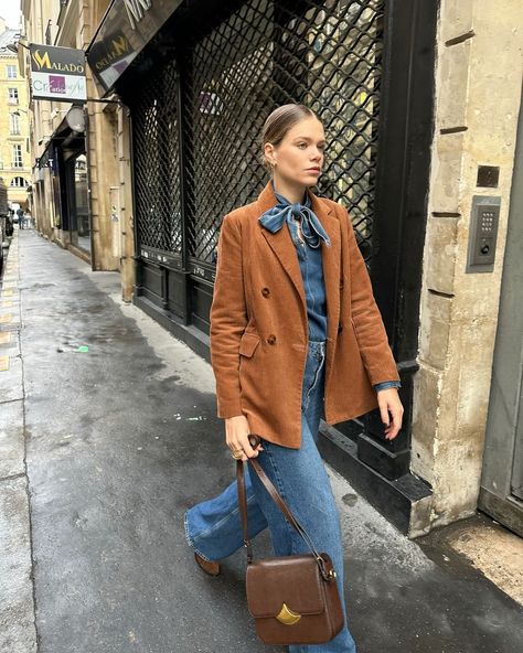 Elodie Romy (@elodieromy) • Instagram photos and videos Winter Looks, Autumn Winter Fashion, Winter Fashion, Fall Outfits, Fall Winter, Photo And Video, Instagram Photos, How To Wear, Instagram