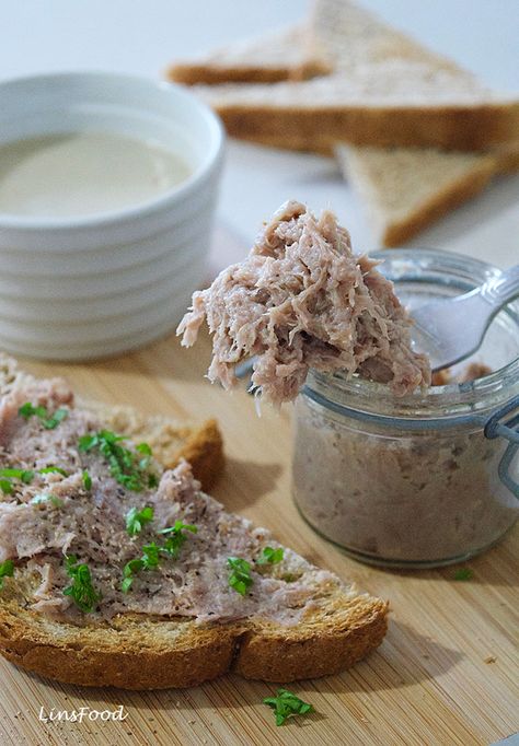 Easy to follow Potted Duck recipe. or Rillettes de Canard. Perfect as a starter, luxurious for brunch! #festiverecipes, #christmasrecipes, #linsfood, #duckrecipes Duck Terrine Recipe, Duck Rillette Recipe, Duck Rillette, Rillettes Recipe, Preserving Meat, Duck Terrine, Terrine Recipe, Duck Recipe, Pate Recipes