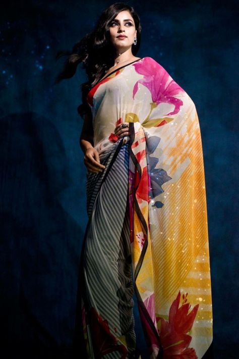 A Satya Paul saree Satya Paul Sarees, Sarees Party Wear, Satya Paul, Buy Designer Sarees Online, Excel Tutorials, Clothes Men, Designer Sarees Online, Buy Sarees Online, Saree Online