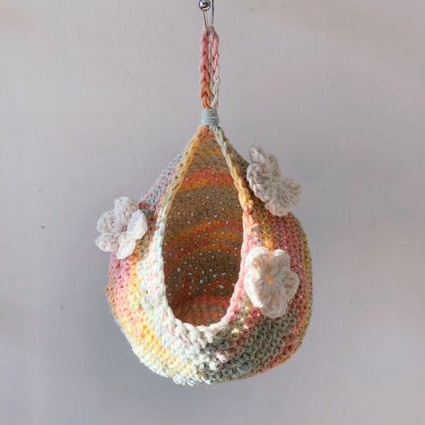 Crochet Hamster Hammock, Crochet Ferret Hammock, Crochet Hamster Clothes, Crochet Rat Accessories, Crochet For Rats, Crochet Rat Cage Accessories, Crochet Hamster Accessories, Aesthetic Rat Cage, Rat Hammock Pattern