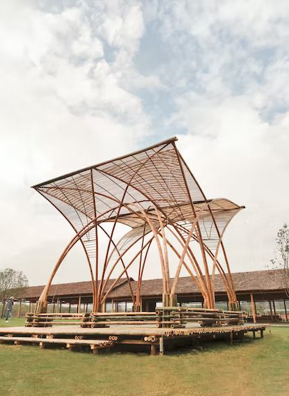 Phoenix Pavilion // Jiangzuo Studio of Huazhong University of Science and Technology - Architizer Journal Architecture Ceiling, Architecture Jobs, Bamboo Building, Yangtze River, Pavilion Architecture, Bamboo Structure, Bamboo Architecture, Pavilion Design, Outdoor Education