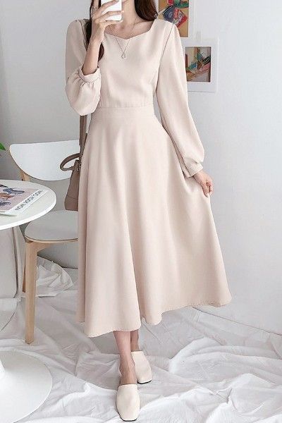 Korean Long Outfits, Modest Women Outfits, Korean Dress Outfit Casual, Basic Dress Hijab, Basic Dress Outfit, Simple Dresses Casual Classy, Long Korean Dress, Korean Dress Ideas, Cute Korean Outfits Dresses