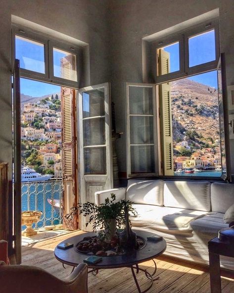 Greece whispers 🇬🇷💙🧿 on Instagram: “Smell the sea and feel the sky, let your soul and spirit fly💙 Have a great Sunday😎 All praise belongs to the respectful owners. Photo…” Italian Room Aesthetic, Italian Apartment, Mediterranean Interior, Mediterranean Style Home, Apartment In Paris, Mediterranean Homes, Window View, Through The Window, House Goals