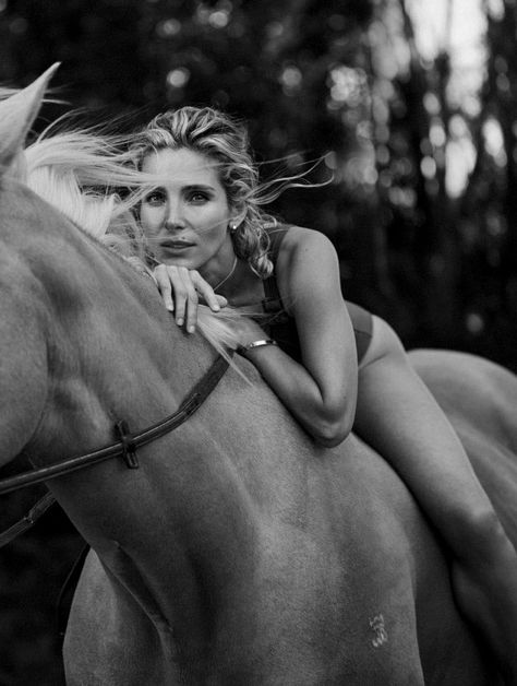 Equestrian Photoshoot, Horse Photoshoot Ideas, Horse Fashion, Elsa Pataky, Horse Photos, Horse Photography, Equestrian Style, Chris Hemsworth, A Horse