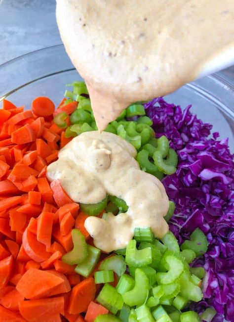 Building a Buddha Bowl Dressings and Sauces to go with it - MegUnprocessed Budda Bowl Recipe, Food Healing, Buddha Bowl Sauce, Rice Bowls Healthy, Sauces And Dressings, Vegan Buddha Bowl, Lentil Pasta, Low Cholesterol Recipes, Creamy Garlic Sauce