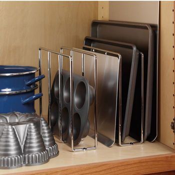 10 Ways to Organize Baking Pans Baking Rack, Pan Storage, Kitchen Hacks Organization, Diy Kitchen Storage, Kitchen Cabinets Makeover, Cabinet Ideas, Decor Themes, Tray Organization, Kitchen Cabinet Organization