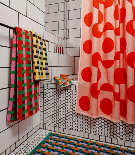 Just a couple of the many products you can shop during our Black Friday sale, on now. 20-50% off everything! This is our weave towel collection with curtina, a shower curtain collab with @comingsoonny. Chez @francescadimattio 💙 Colorful Small Bathroom, Lavender Bathroom, Funky Bathroom, Bathing Routine, Dusen Dusen, Patterned Bath Towels, Bathtub Decor, Eclectic Bathroom, Yellow Towels