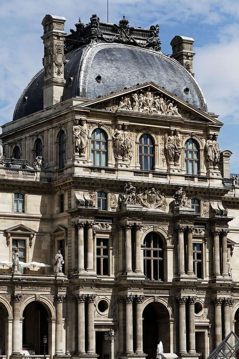 New Classical Architecture Facades, Old French Architecture, Louvre Architecture, French Baroque Architecture, Louvre Palace, Europe Architecture, Building Aesthetic, Paris Architecture, Neoclassical Architecture