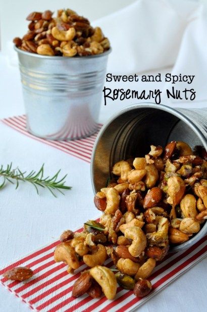 Quick Party Snacks, Honey Drizzle, Party Snacks Easy, Healthy Nuts, Nut Recipes, Party Snack, Snacks Für Party, Mixed Nuts, Snack Mix