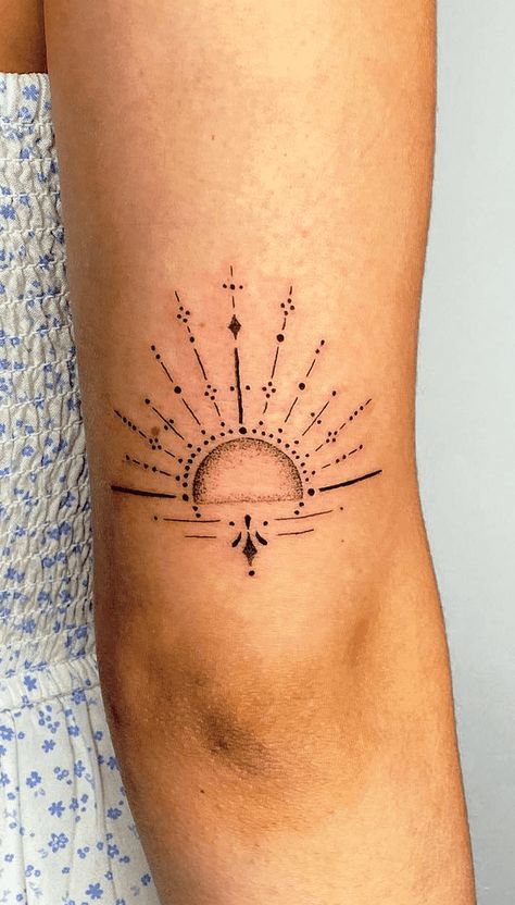 Tattoo Ideas Sun, Sun Tattoo Design, Sun Tattoo Ideas, Inner Elbow Tattoos, Tattoo Sonne, Sunshine Tattoo, Skull Girl Tattoo, Sun Tattoo Designs, Evil Eye Tattoo