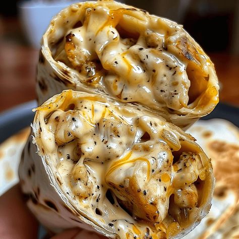 Cheesy Garlic Chicken, Chicken Wrap Recipes, Creamy Garlic Sauce, Chicken Wrap, Chicken Wraps, Cheesy Chicken, Wrap Recipes, Garlic Chicken, Flavorful Recipes