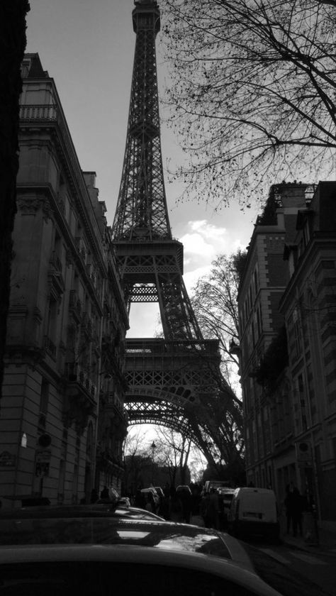 White And Black Asthetics Photos, Black And White Paris Aesthetic, Paris Asthetics Photos, Paris Aesthetic Black And White, Grey Asthetics Photos, Paris Aesthetic Dark, Paris Dark Aesthetic, Dark Paris Aesthetic, Vision Board Dark Aesthetic