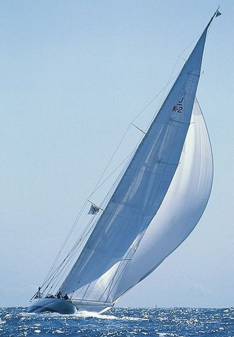 J Class Yacht, Navi A Vela, Classic Sailing, Classic Yachts, Sailing Vessel, Classic Boats, Yacht Boat, Yacht Design, Open Water