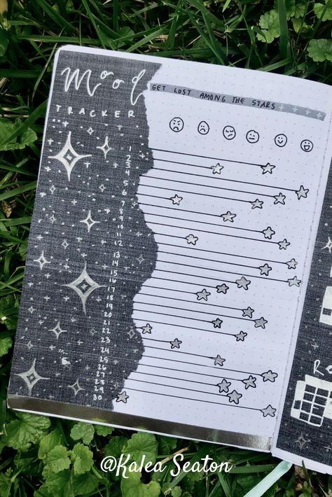 Celestial Mood Tracker, Celestial Journal Ideas, Celestial Bullet Journal Theme, Space Bullet Journal, January Spread, November Bujo, 2023 Bujo, Bullet Journal Mood Tracker, Journal Weekly Spread