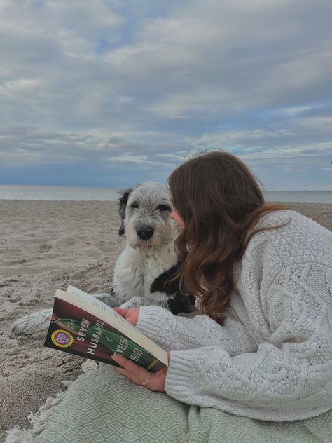 Summer Vision, Wine Book, Beach Read, Dog Wine, Pet People, Beach Books, Me And My Dog, Dog Mum, Romanticizing Life