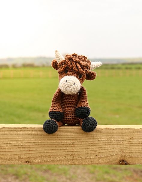 Cow Scarf Crochet Pattern, Crochet Hiland Cow, Crochet Long Horn Cow, Crochet Yak Pattern Free, Crochet Hyland Cow, Crochet Brown Cow, Hiland Cow Crochet Pattern, Bison Crochet Pattern, Free Highland Cow Crochet Pattern