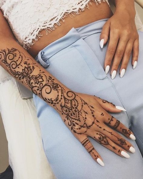 Henna Arm Tattoo, Henna Tattoo Sleeve, Henna Sleeve, Henna Tattoo Designs Arm, Mandala Hand Tattoos, Henna Style Tattoos, Catrina Tattoo, Henna Drawings, Henna Inspired Tattoos